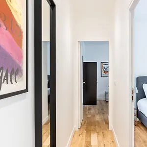 fantastic-architect-loft-for-10-guests-near-metro.fr-paris.fr/